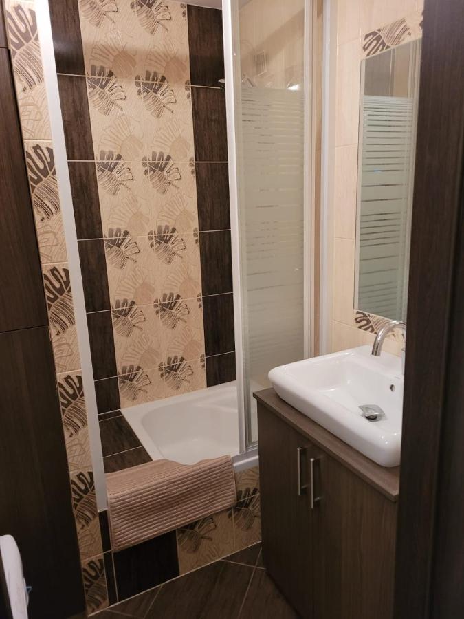 Apartament Lodz Appartement Buitenkant foto